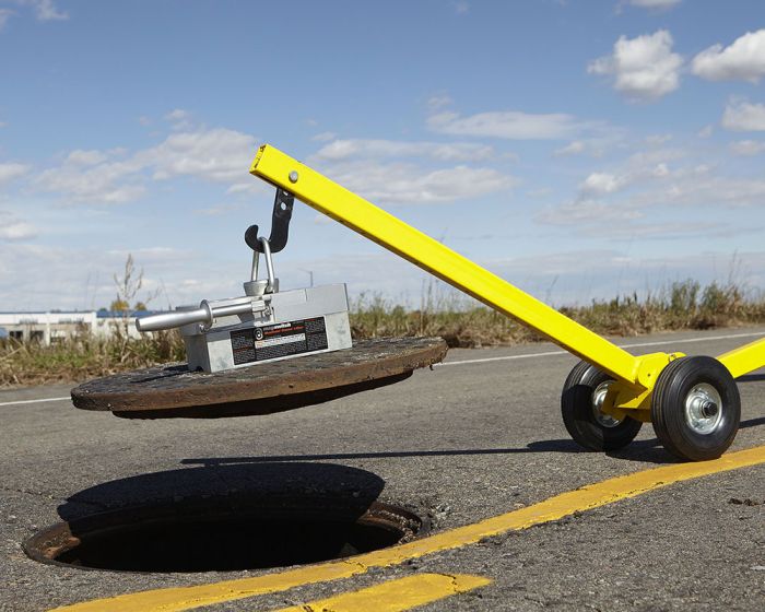 Magswitch MagDolly Lite collapsible dolly for manhole cover lifting and transport — P/N 81001243